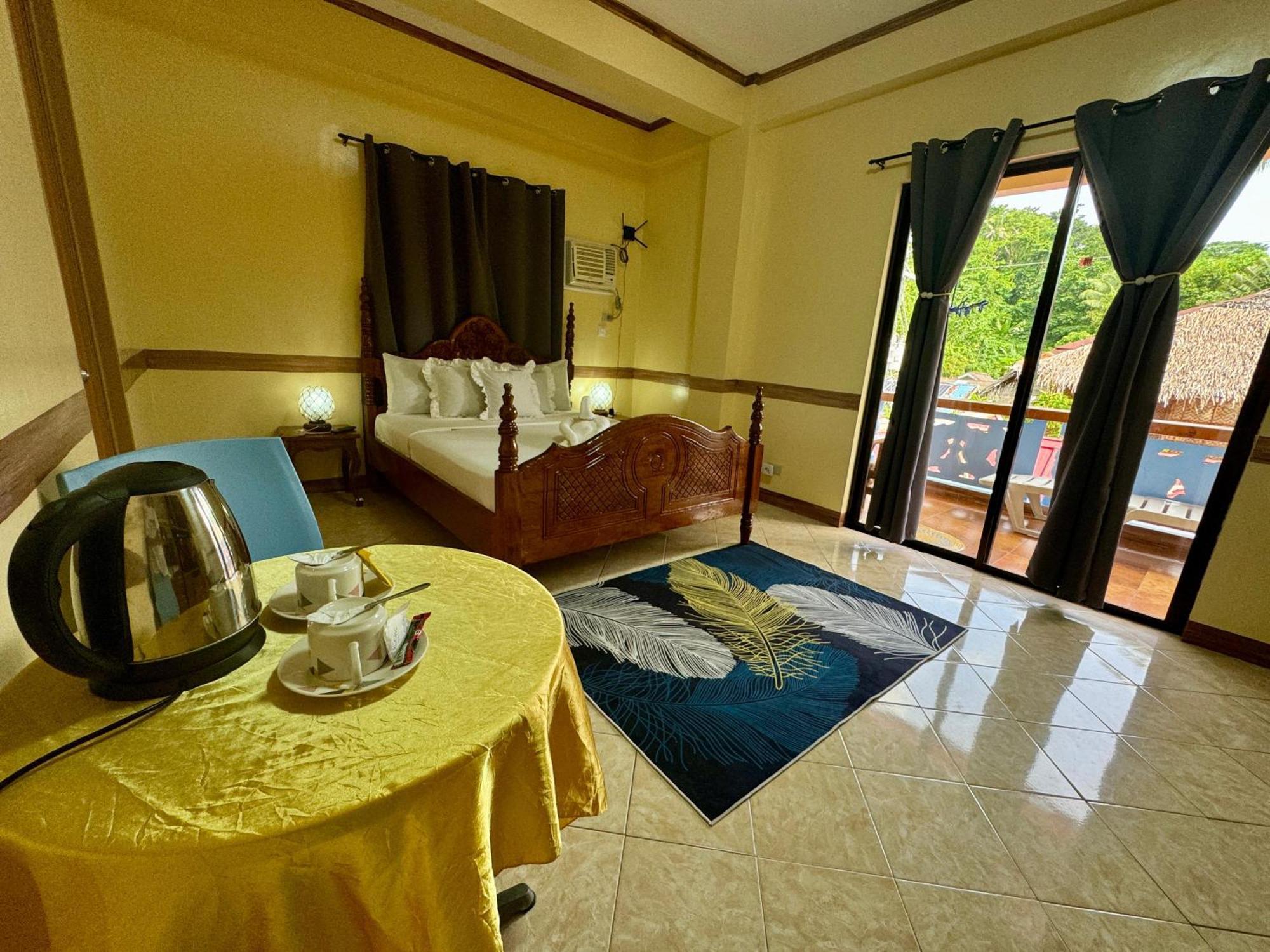 Ocean Breeze Inn Manoc-Manoc Экстерьер фото