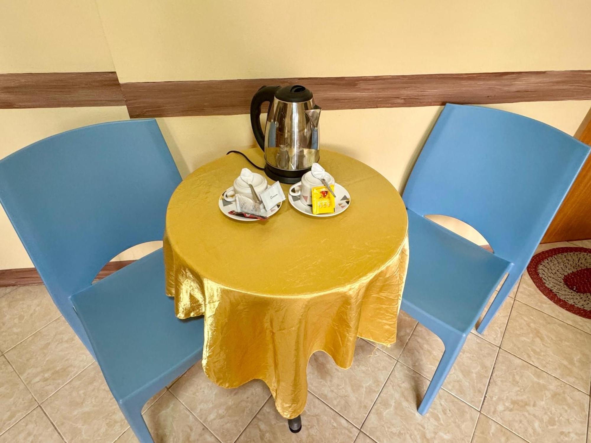 Ocean Breeze Inn Manoc-Manoc Экстерьер фото