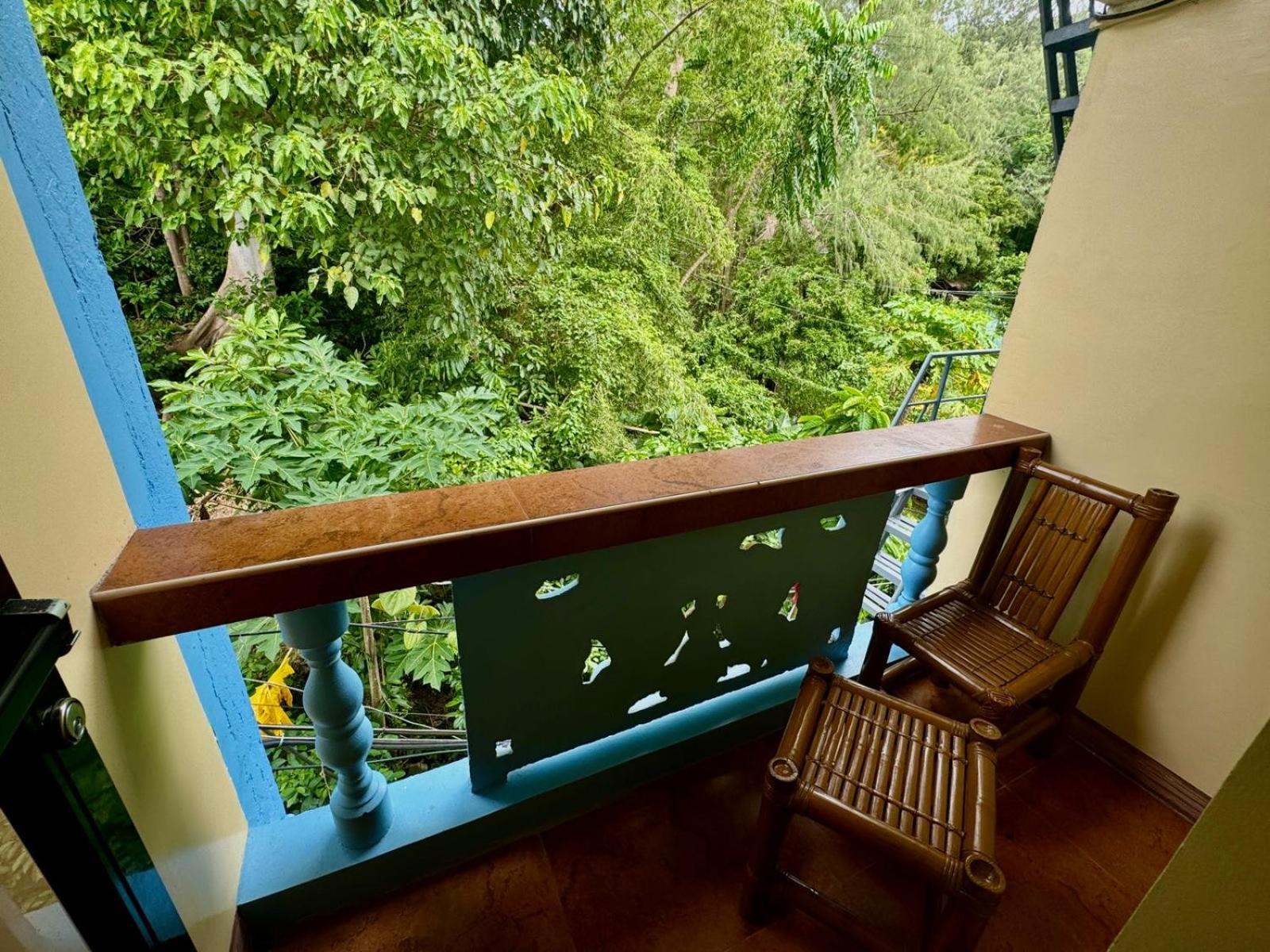 Ocean Breeze Inn Manoc-Manoc Номер фото