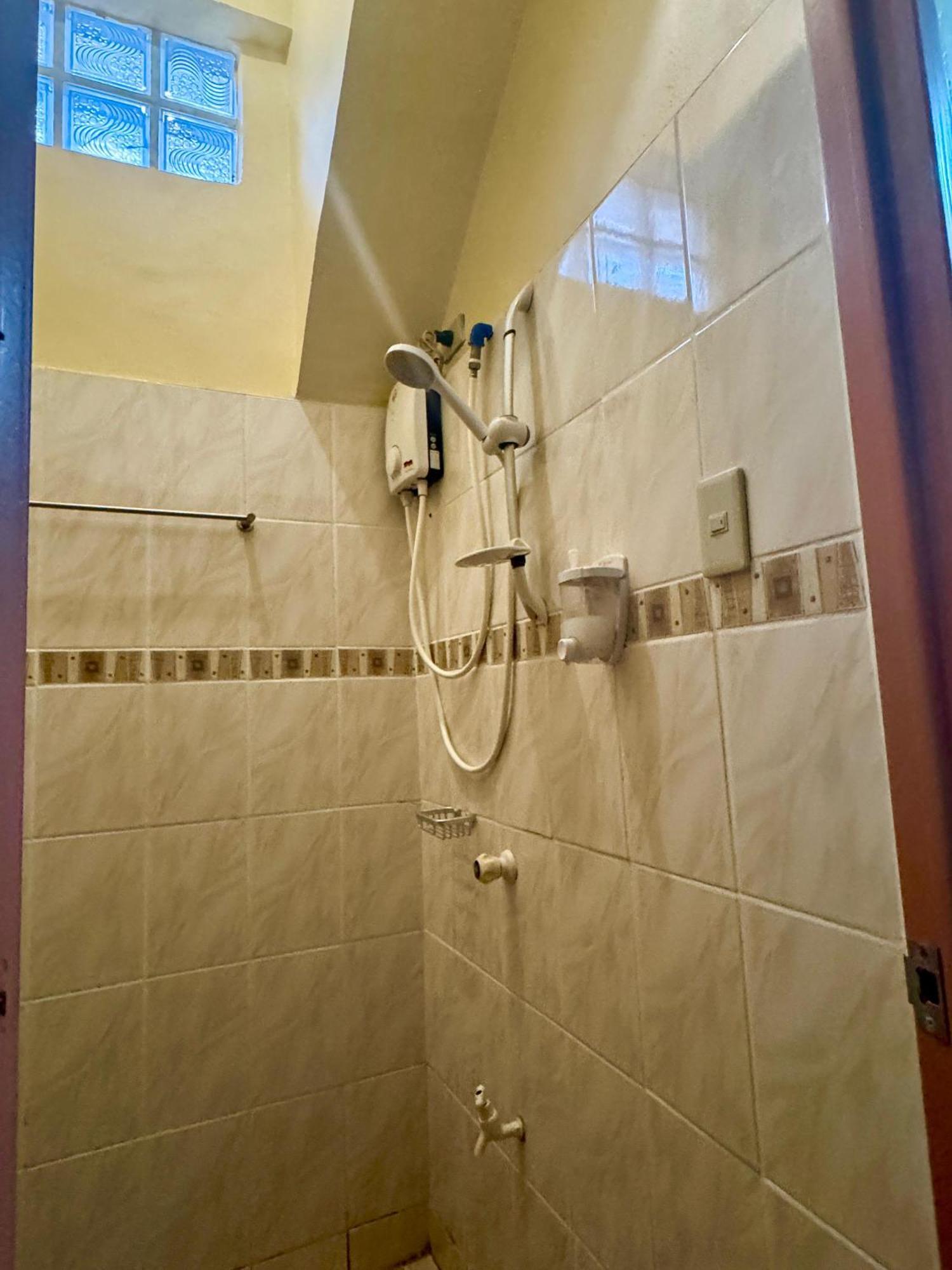 Ocean Breeze Inn Manoc-Manoc Номер фото