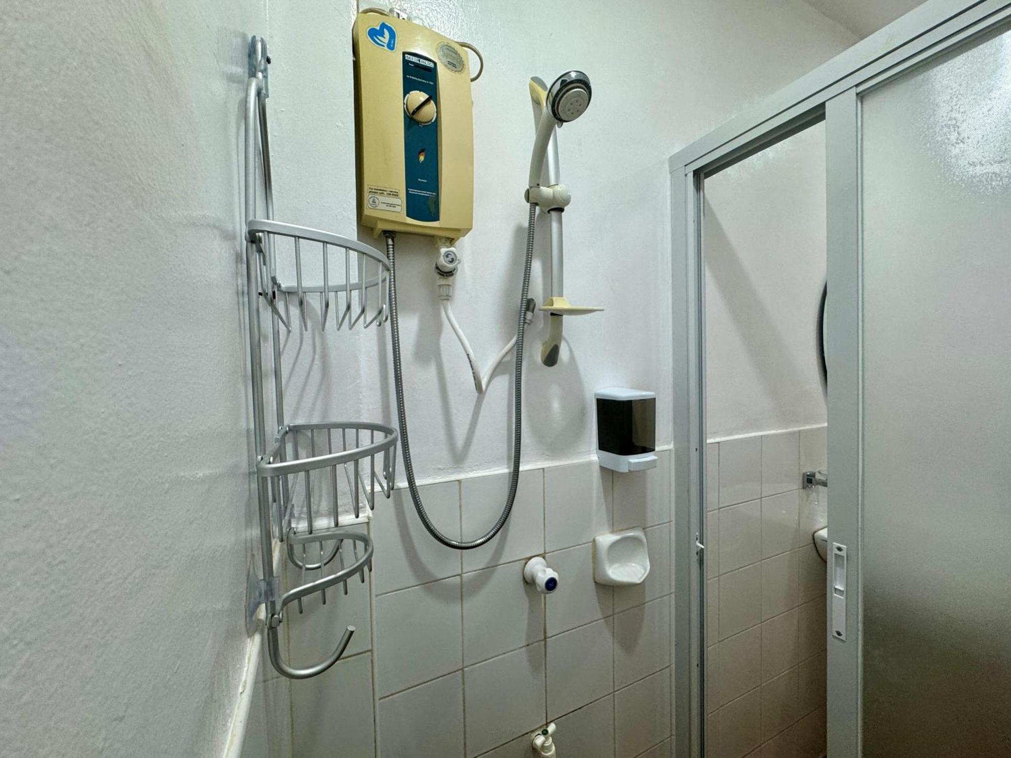 Ocean Breeze Inn Manoc-Manoc Экстерьер фото