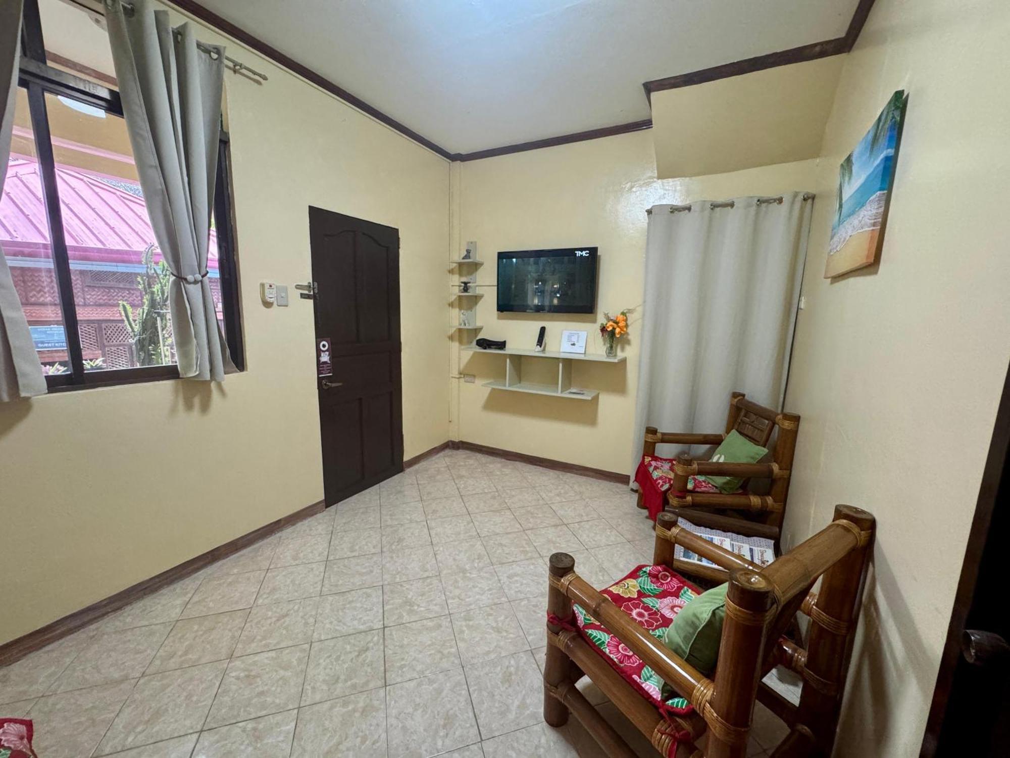 Ocean Breeze Inn Manoc-Manoc Номер фото