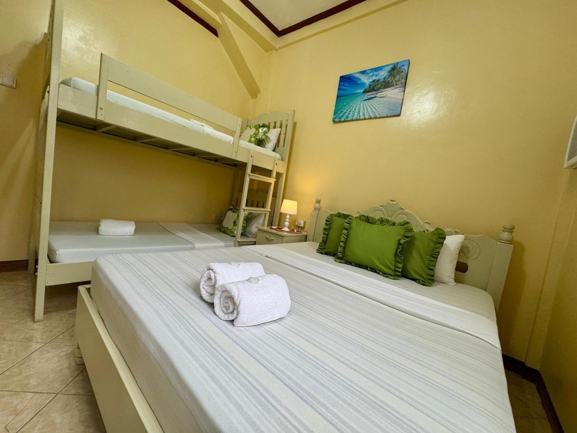 Ocean Breeze Inn Manoc-Manoc Номер фото
